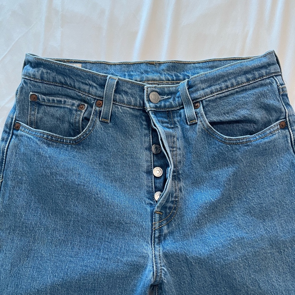 Vintage Levi’s 501 in medium wash
